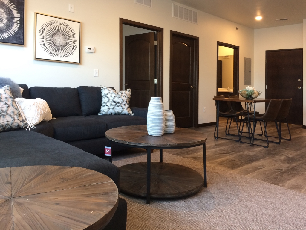TWC_Willow-Oak_Living-Room_edit_04-1024x768